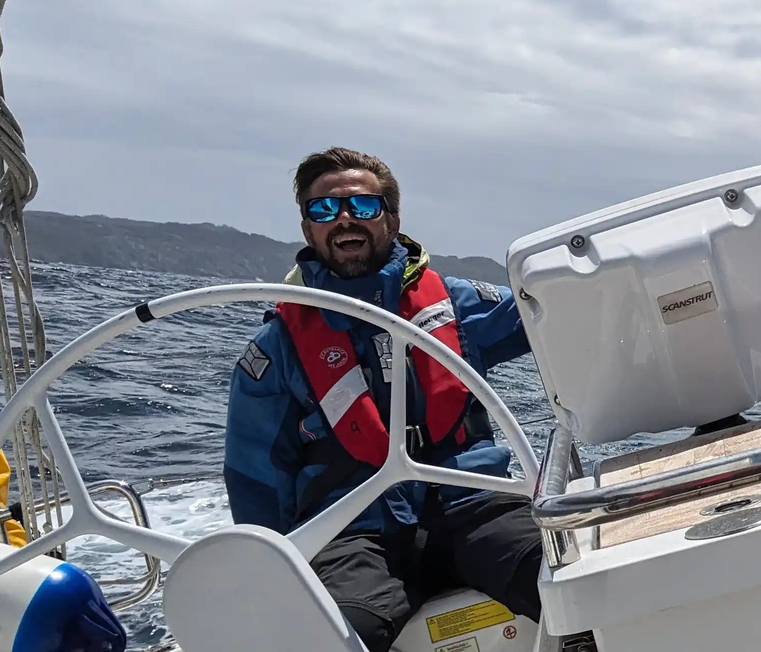 Skipper Tom